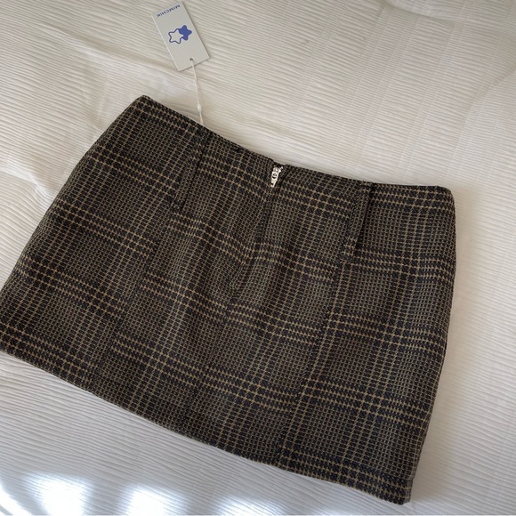 Brand New- Mimchik Wool Mini Skirt in Olive Check 🫒✨ - Picture 11 of 16